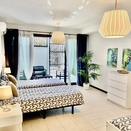 Elegant - Oceanview, Heated Pool *