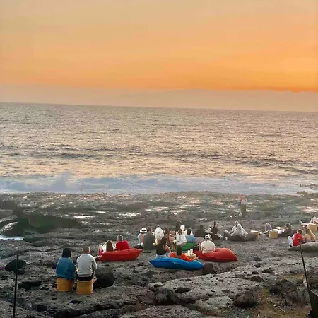 Elegant - Oceanview, Heated Pool Apartment