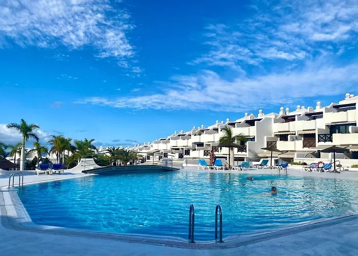 Elegant - Oceanview, Heated Pool Appartement *