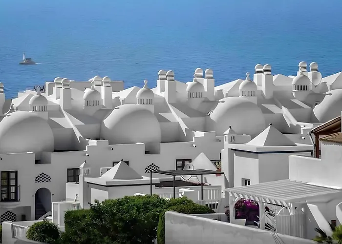 Elegant - Oceanview, Heated Pool Appartement *